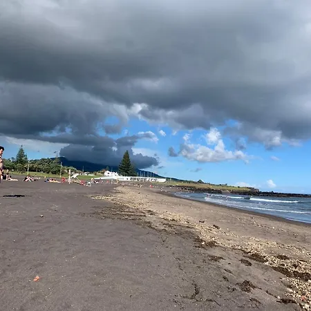 Populo Mar Ponta Delgada (Sao Miguel)